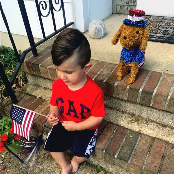 Meet Your Posher, Allison - Picture 3 of 16